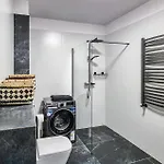 4 Bedroom Awesome In Feriehus *