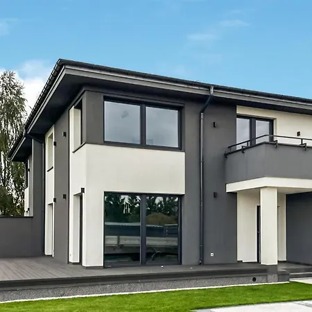 4 Bedroom Awesome In Feriehus Kamien Pomorski