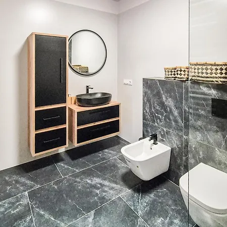 4 Bedroom Awesome In בית נופש קמיאן פומורסקי